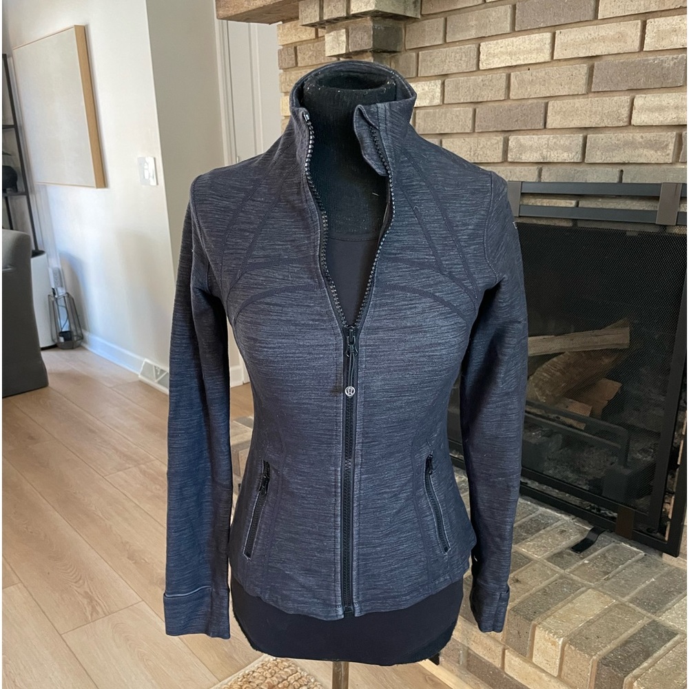 Lululemon Running Jacket / Zip-up - Size 6